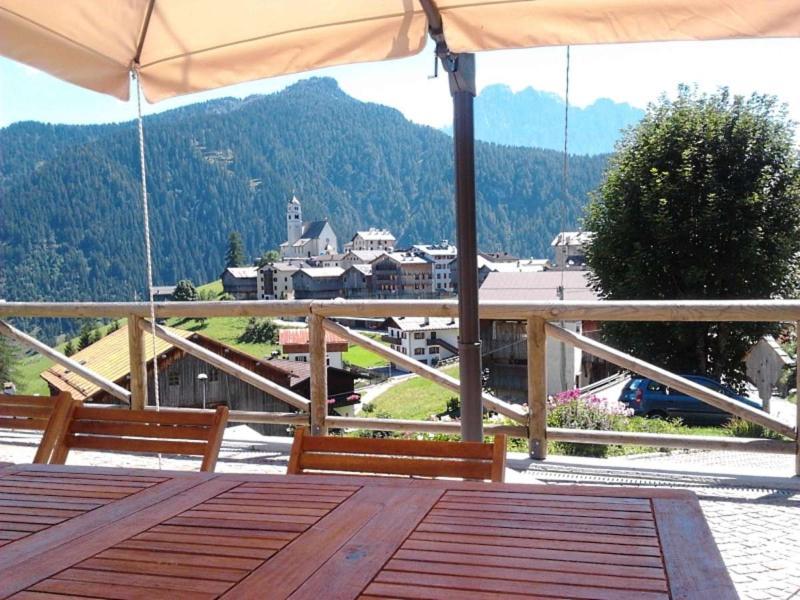 Cesa Da Riz Apartment Colle Santa Lucia Luaran gambar
